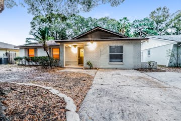 2053 Whitney Dr Clearwater, FL 33760